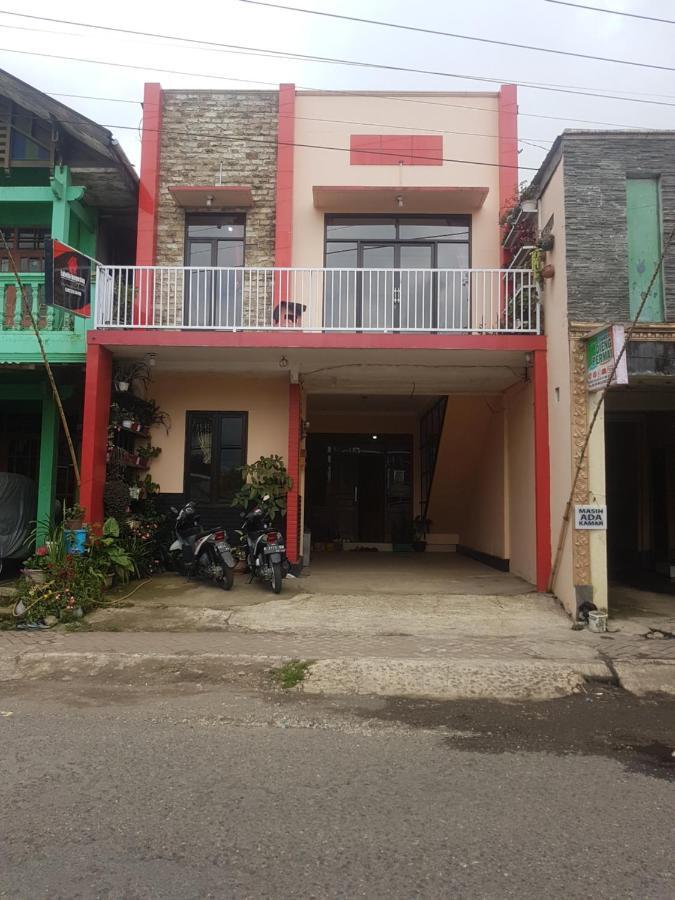 Labella Homestay Syariah Dieng Banjarnegara Exterior foto